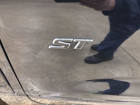 Used 2025 Buick Enclave Sport Touring image 12