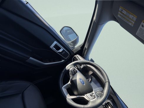 Used 2023 Ford Explorer XLT image 22