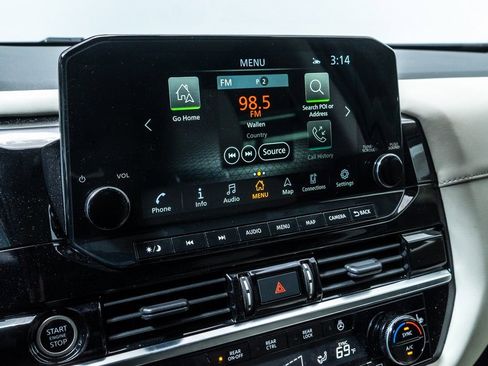 Used 2022 Nissan Pathfinder SL w/ SL Premium Package image 16