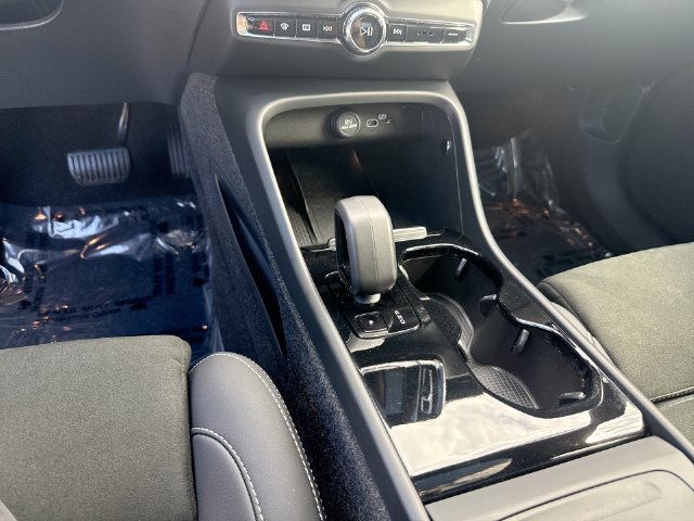Certified 2023 Volvo C40 P8 Recharge Ultimate AWD/4WD image 25