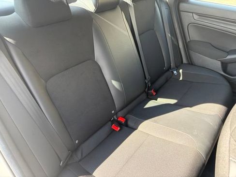 Used 2024 Honda Civic Sport image 30