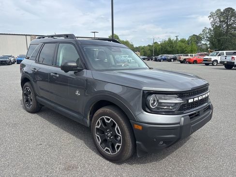Used 2025 Ford Bronco Sport Outer Banks w/ Outer Banks Tech Package+ image 9