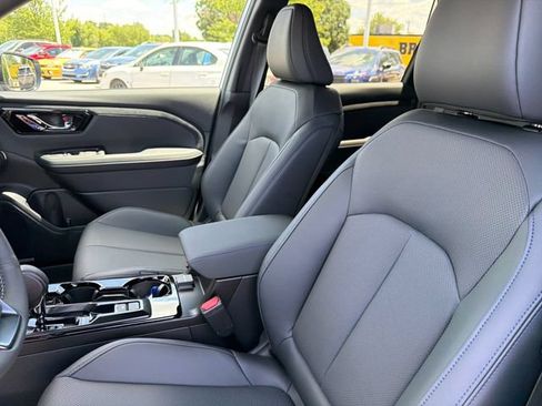 New 2026 Subaru Forester Limited AWD/4WD image 20