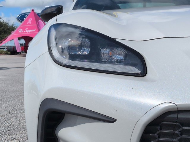 Used 2024 Toyota GR86 RWD image 10