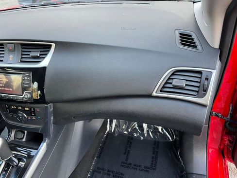 Used 2018 Nissan Sentra SR image 21