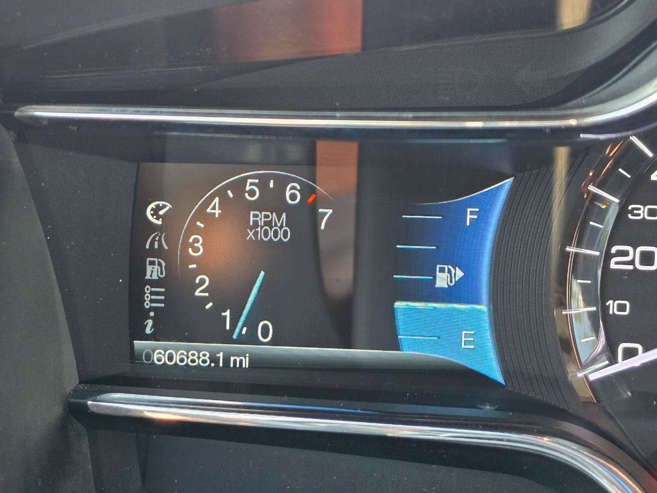 Used 2013 Lincoln MKS FWD image 19