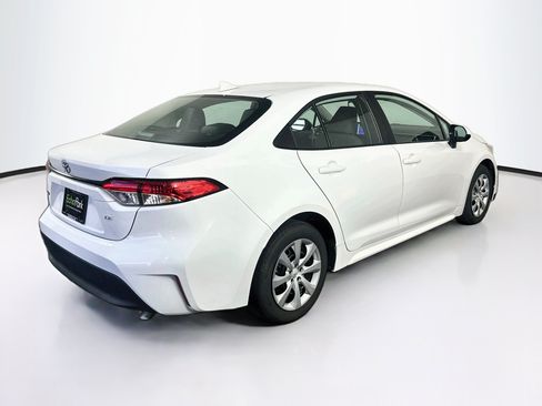Used 2025 Toyota Corolla LE FWD image 9