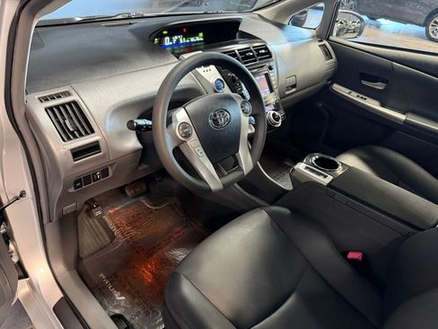 Used 2012 Toyota Prius V Five image 13