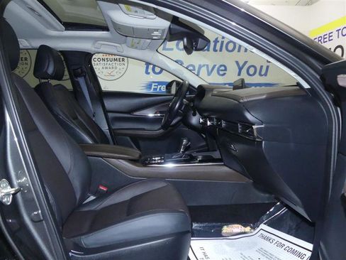 Used 2022 MAZDA CX-30 2.5 Turbo w/ Premium Package image 7