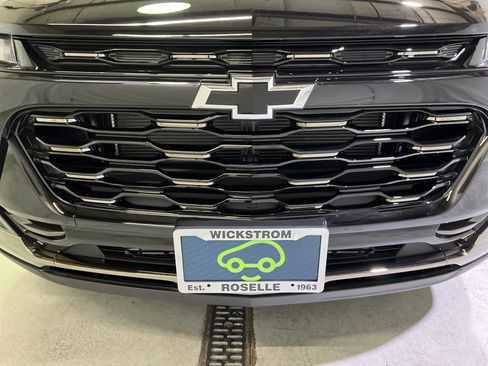 Certified 2026 Chevrolet Trax ACTIV w/ Sunroof Package FWD image 4