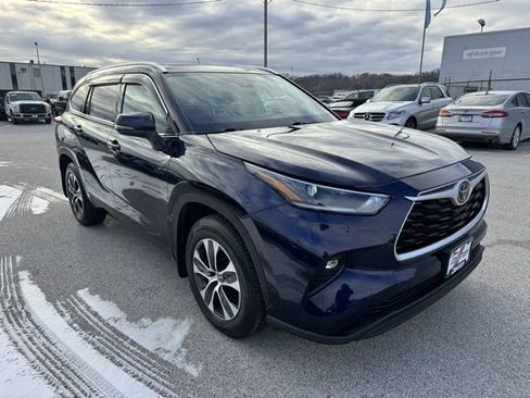Used 2021 Toyota Highlander XLE image 5