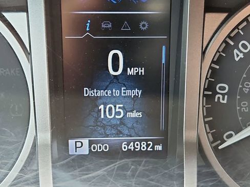 Used 2021 Toyota Tacoma SR5 RWD image 13