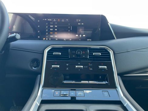 New 2026 Nissan Armada SV image 16