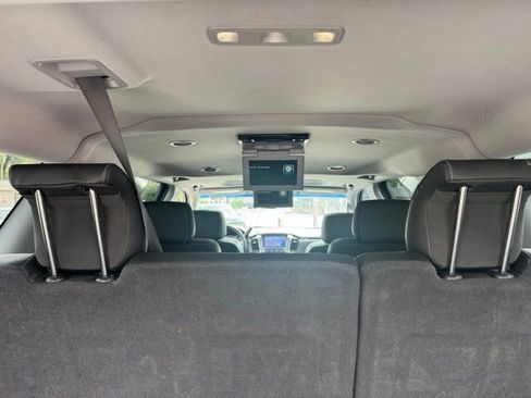 Used 2020 Chevrolet Suburban Premier AWD/4WD image 10