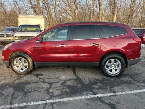 Used 2012 Chevrolet Traverse LT image 8