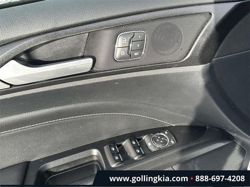 Used 2019 Ford Fusion Titanium image 17