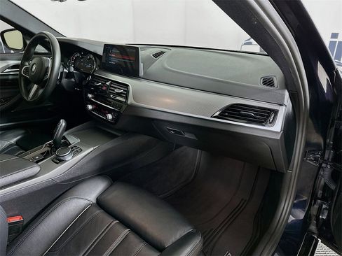 Used 2017 BMW 540i image 37