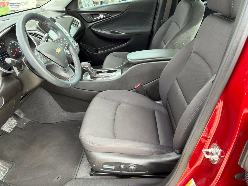 Used 2024 Chevrolet Malibu RS FWD image 7