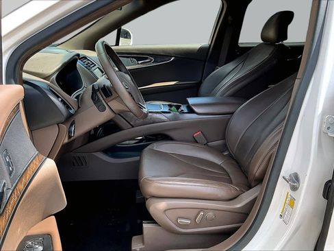 Used 2016 Lincoln MKX Reserve FWD image 8