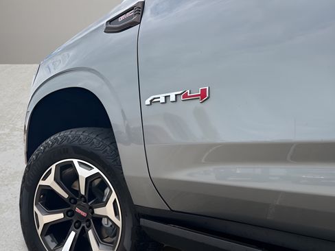 Used 2026 GMC Yukon AT4 Ultimate AWD/4WD image 29
