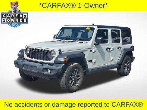 Used 2024 Jeep Wrangler Unlimited Sport w/ Convenience Group AWD/4WD image 2