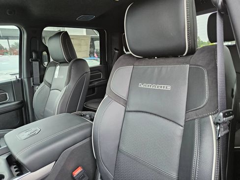 New 2026 RAM 2500 Laramie w/ Night Edition AWD/4WD image 14