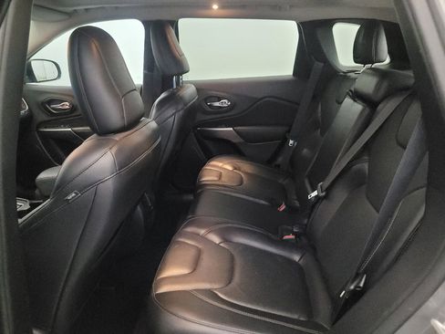 Used 2021 Jeep Cherokee Limited AWD/4WD image 18