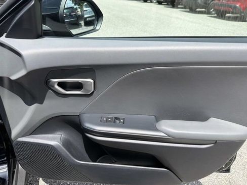 Used 2025 Kia K4 FWD image 14