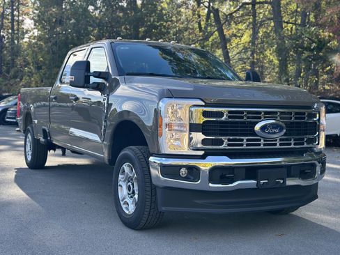 New 2026 Ford F350 XLT image 11