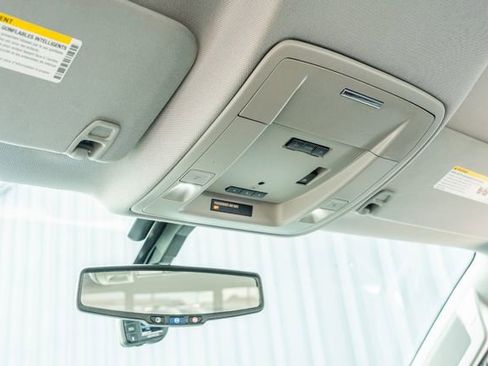 Used 2015 GMC Sierra 1500 SLE w/ SLE Value Package image 22