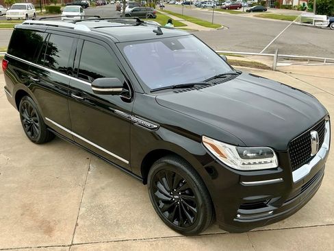 Used 2020 Lincoln Navigator Reserve w/ Equipment Group 208A Reserve AWD/4WD image 4