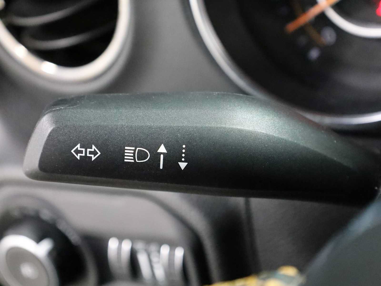 Used 2021 Jeep Wrangler Unlimited Sahara AWD/4WD image 28