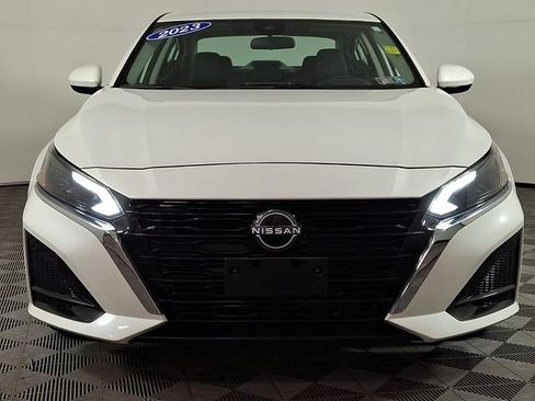 Used 2023 Nissan Altima 2.5 SV AWD/4WD image 5