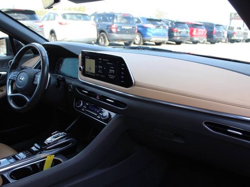 Used 2021 Hyundai Sonata Limited w/ Cargo Package image 18