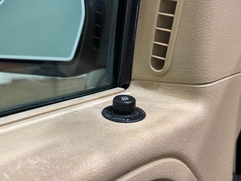 Used 2012 Ford F150 King Ranch image 33