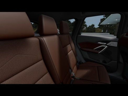 Used 2025 BMW X1 xDrive28i w/ Convenience Package image 13