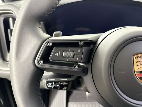 New 2026 Porsche Cayenne S image 38