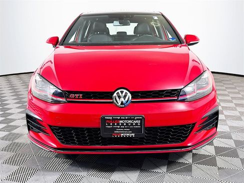 Used 2020 Volkswagen GTI SE image 2