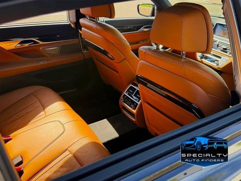 Used 2021 BMW 740i w/ M Sport Package RWD image 14