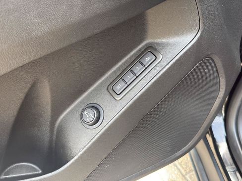 Used 2024 Chevrolet Equinox Premier w/ Redline Edition FWD image 12