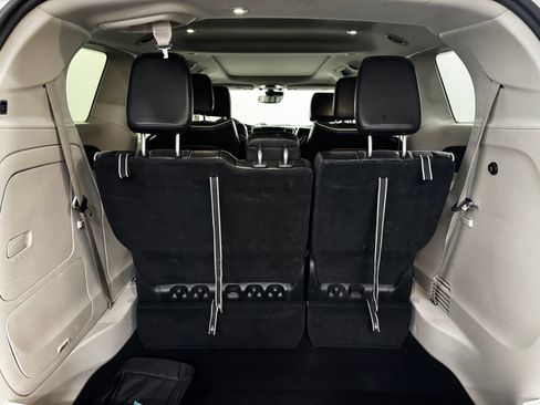 Used 2023 Chrysler Pacifica Limited FWD image 38