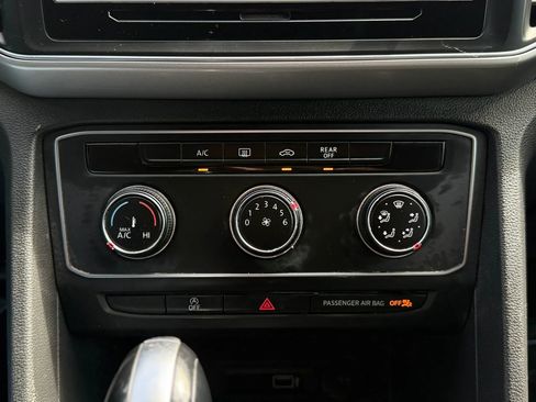Used 2018 Volkswagen Atlas S FWD image 32