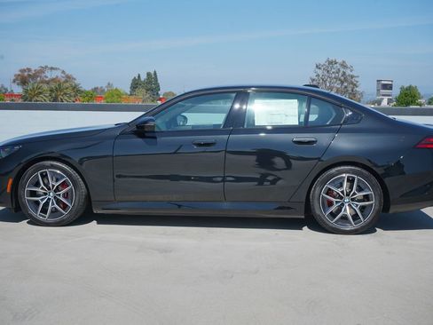 New 2026 BMW i5 eDrive40 w/ M Sport Package image 4