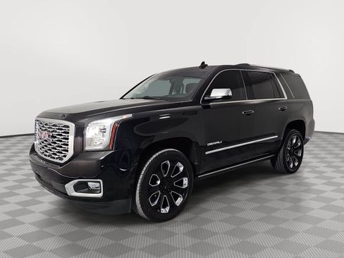 Used 2019 GMC Yukon Denali w/ Denali Ultimate Package RWD image 4