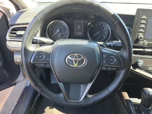 Used 2021 Toyota Camry SE FWD image 10
