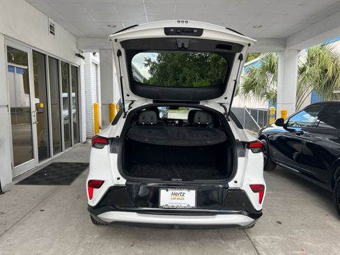 Used 2025 Buick Envista Sport Touring image 31