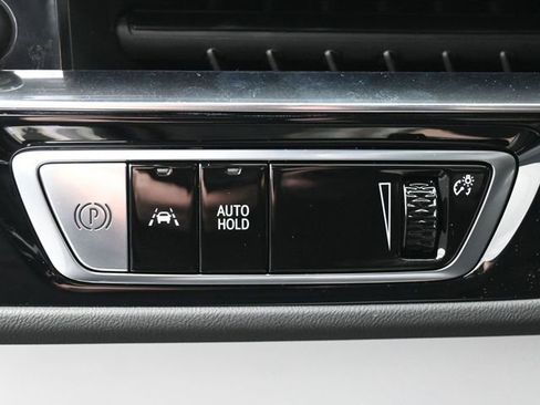 New 2025 Cadillac Lyriq Luxury w/ LPO, Red Accent Package image 14