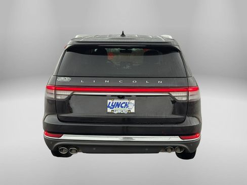 Used 2024 Lincoln Aviator Reserve image 3