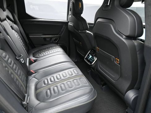Used 2022 Rivian R1T Adventure AWD/4WD image 9