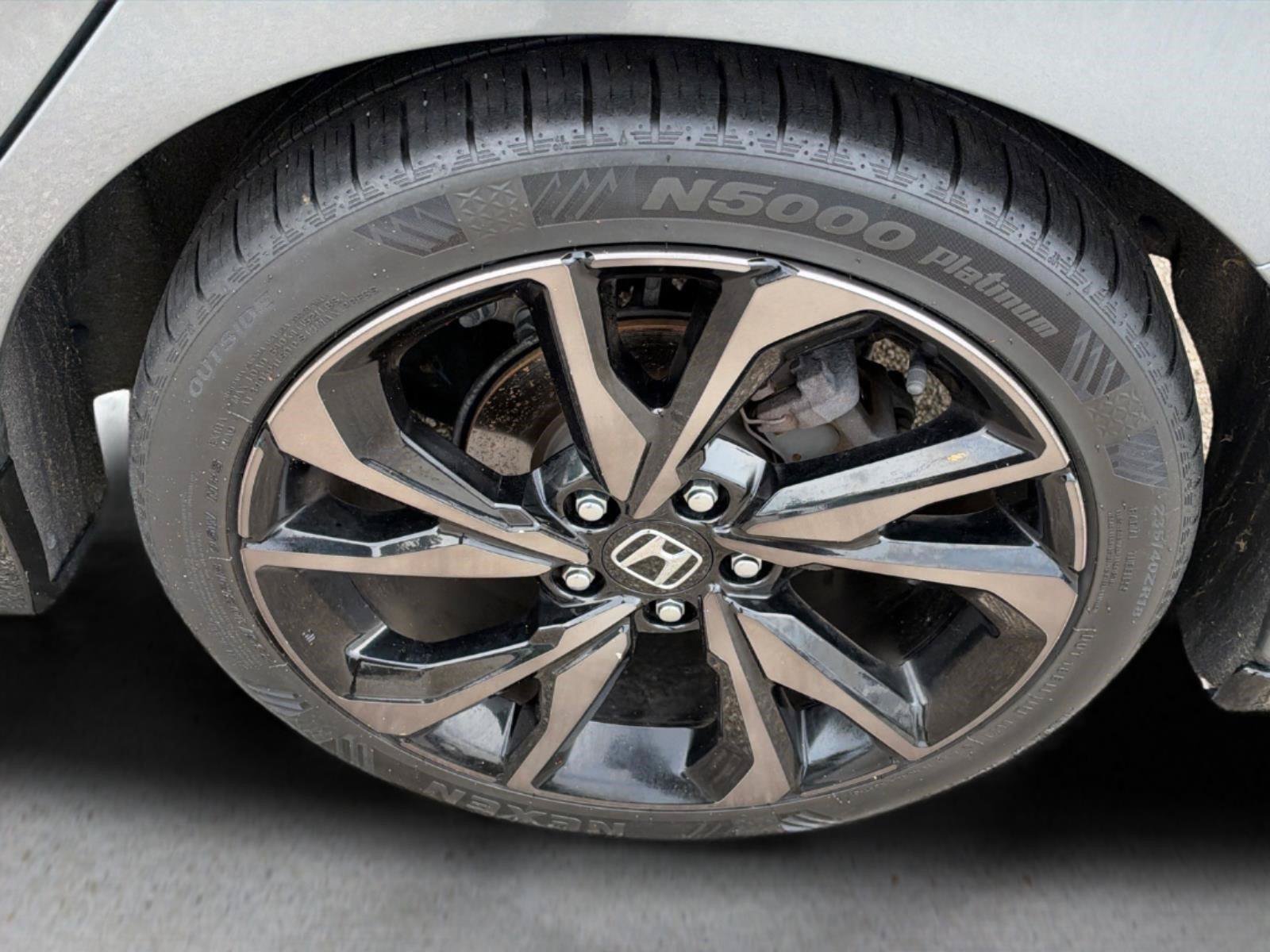 Used 2018 Honda Civic Sport image 12